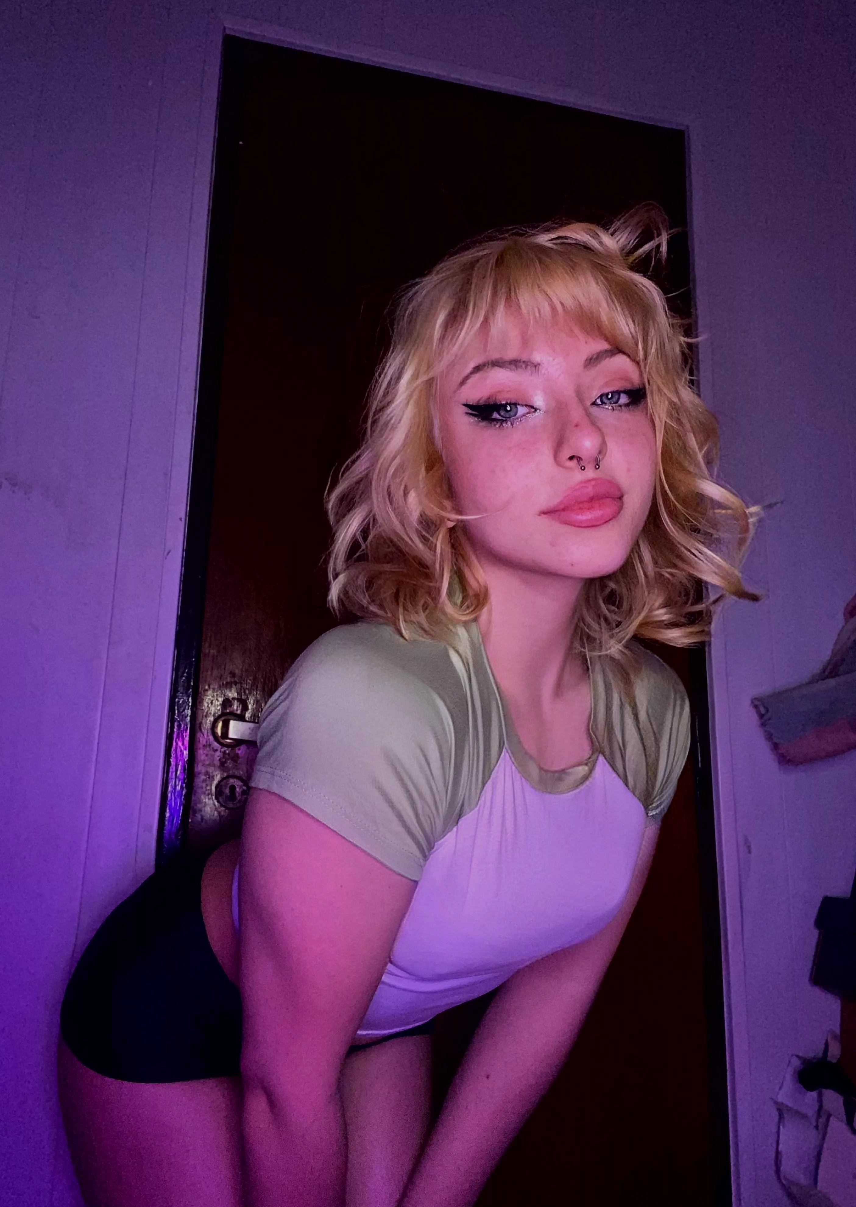 feeling fabulous and sharing the vibes with you posted by angelflutter