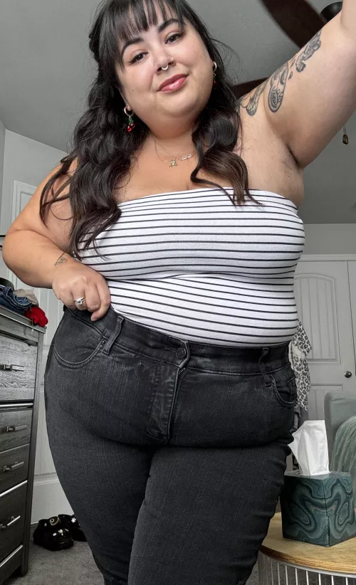 happy friday yall 🖤 by maria_moans_