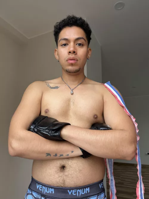 Hey fam, what do you think about my forearms? by gregorboxerthick