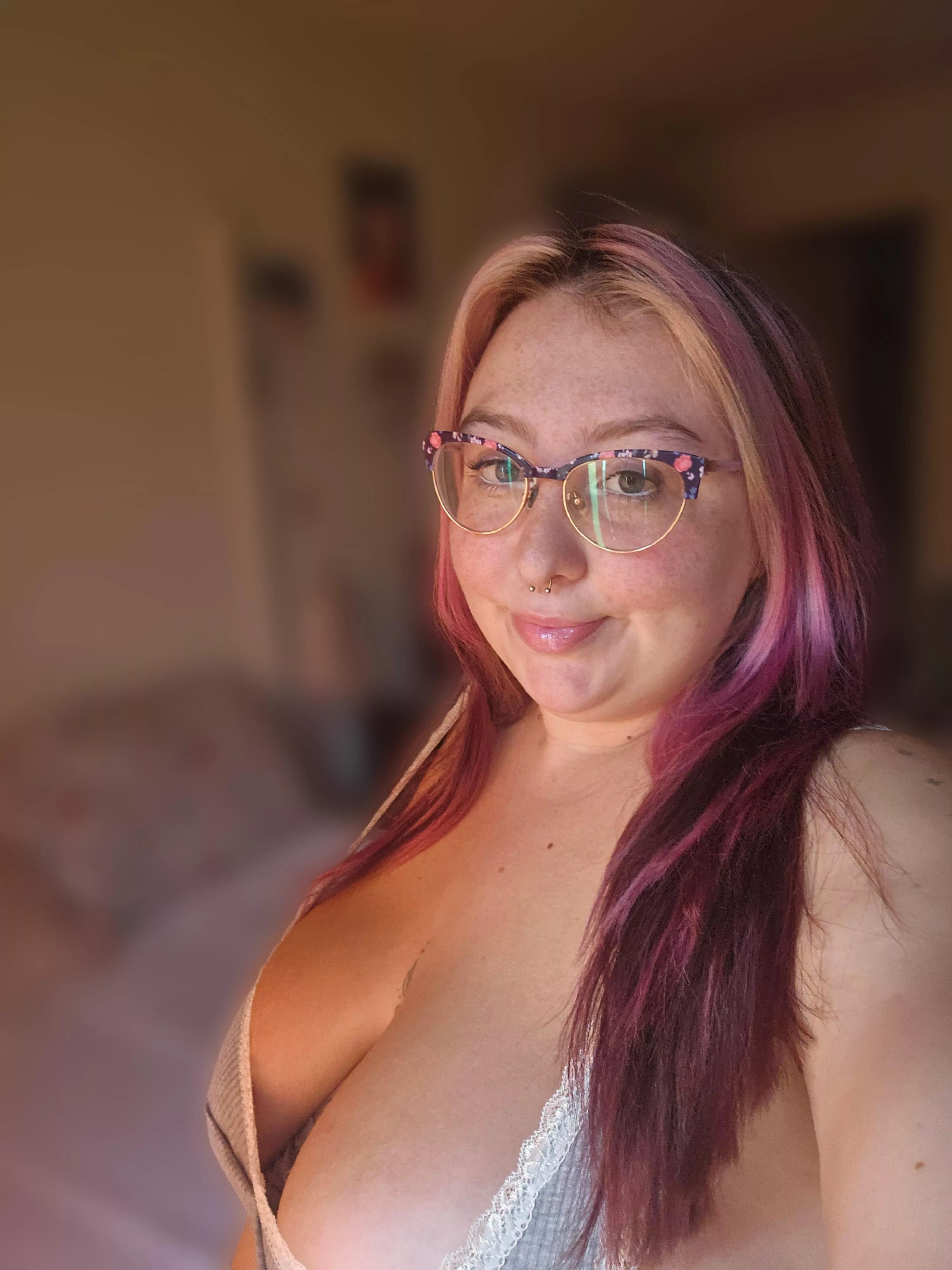 Hi :) how's your week? posted by sapphiremelonz