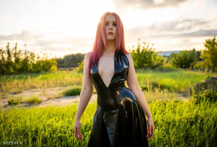 In this suit, do I seem too intimidating for guys to approach? by Cupcake-Cutieee