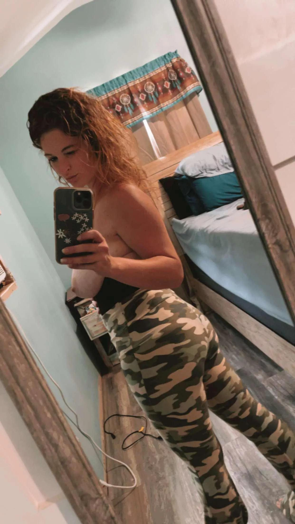 Nothing better than a thick ass in yoga pants  posted by NautiCahos256