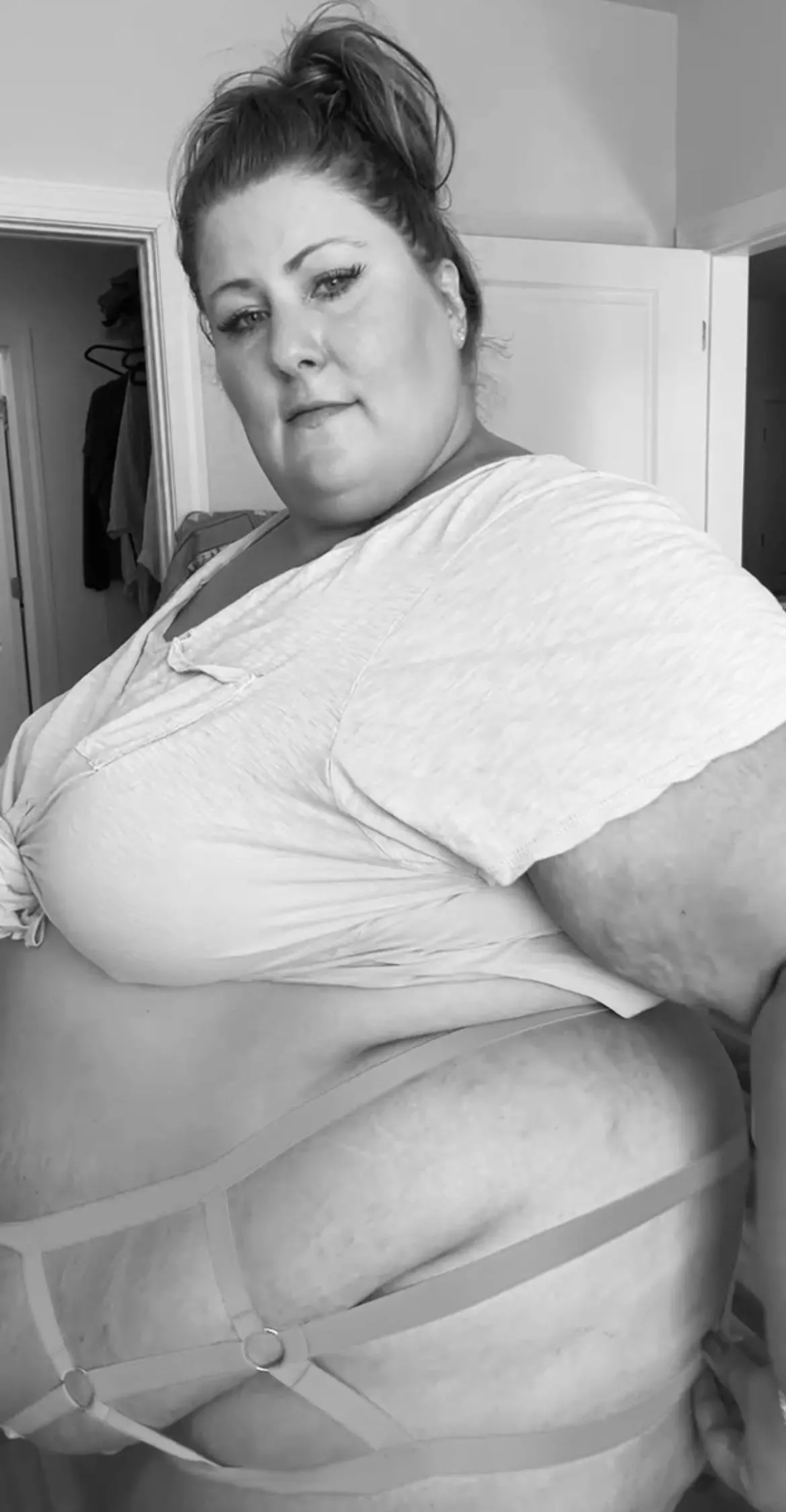 Ready to clean my plate… posted by LovelyXXXLondyn