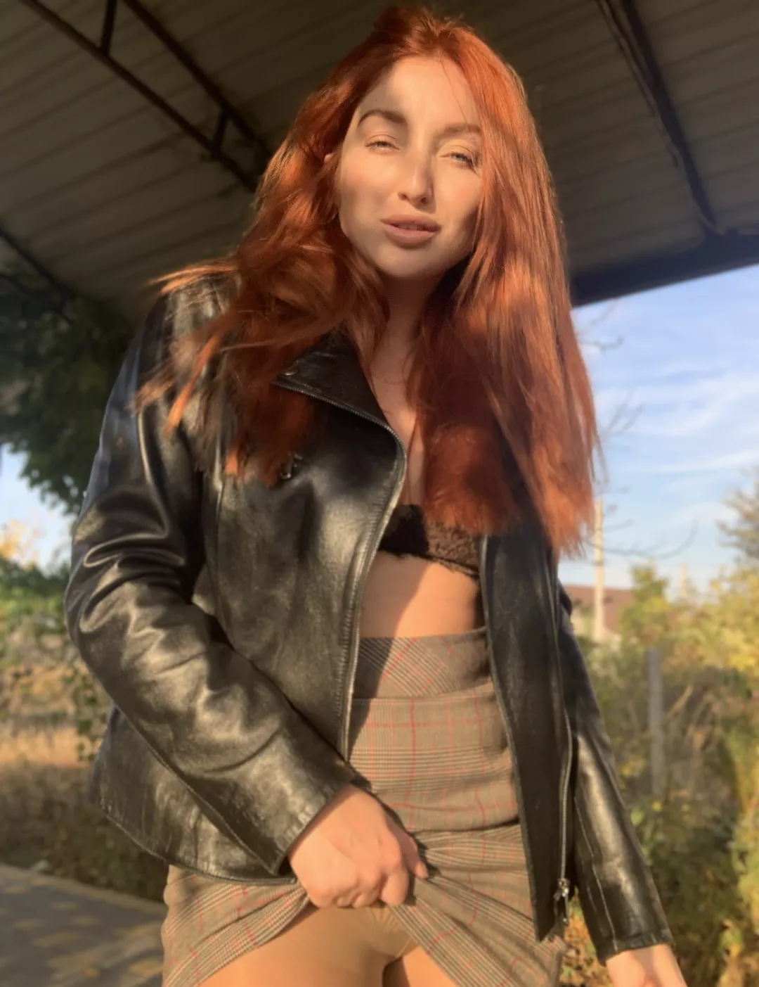 Red Fox shows a little bit more than her braline posted by Kratos20101