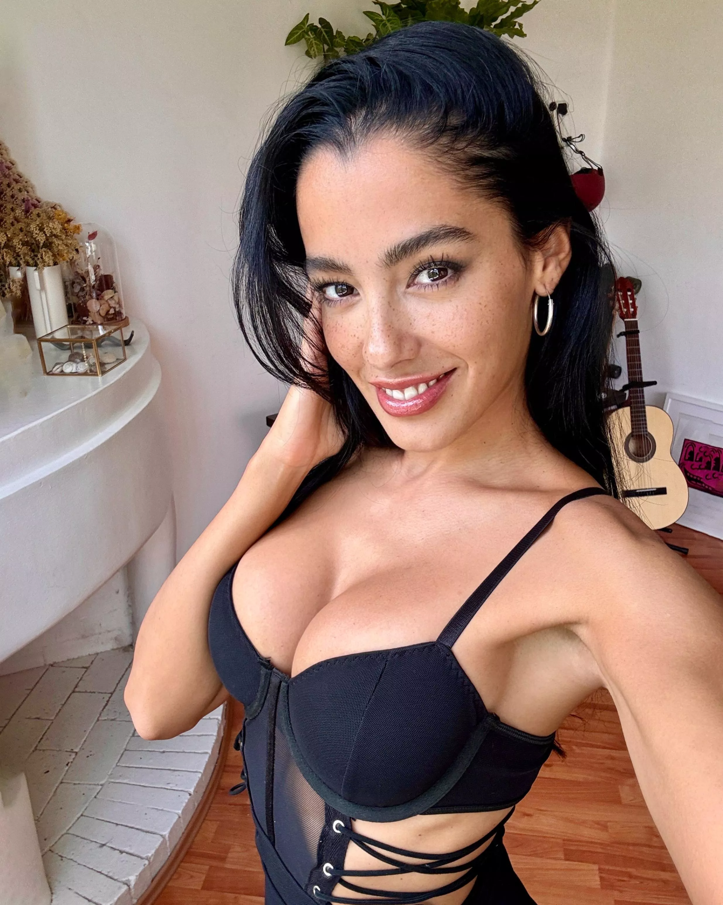 Tell me what every girl would like to know posted by ashydeluca