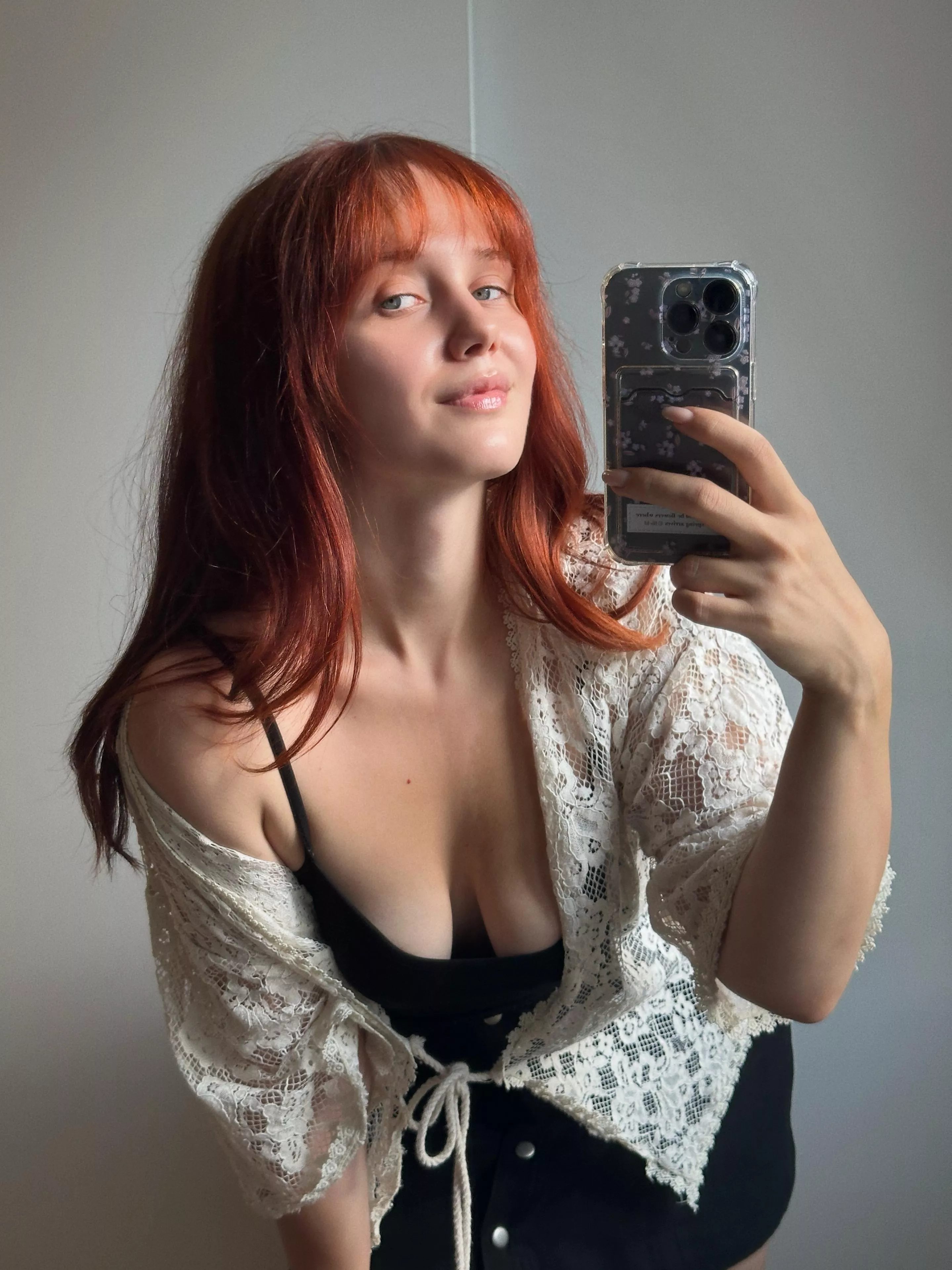 there's always no bra when tops posted by Jyu_San