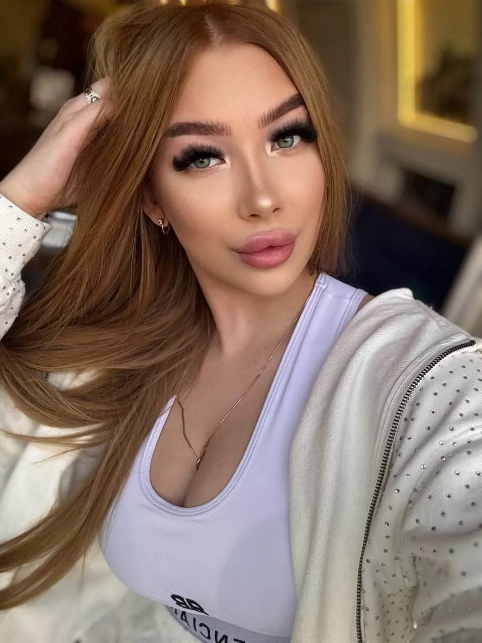 What mood does this moment convey? posted by Acceptable_Bee_3508