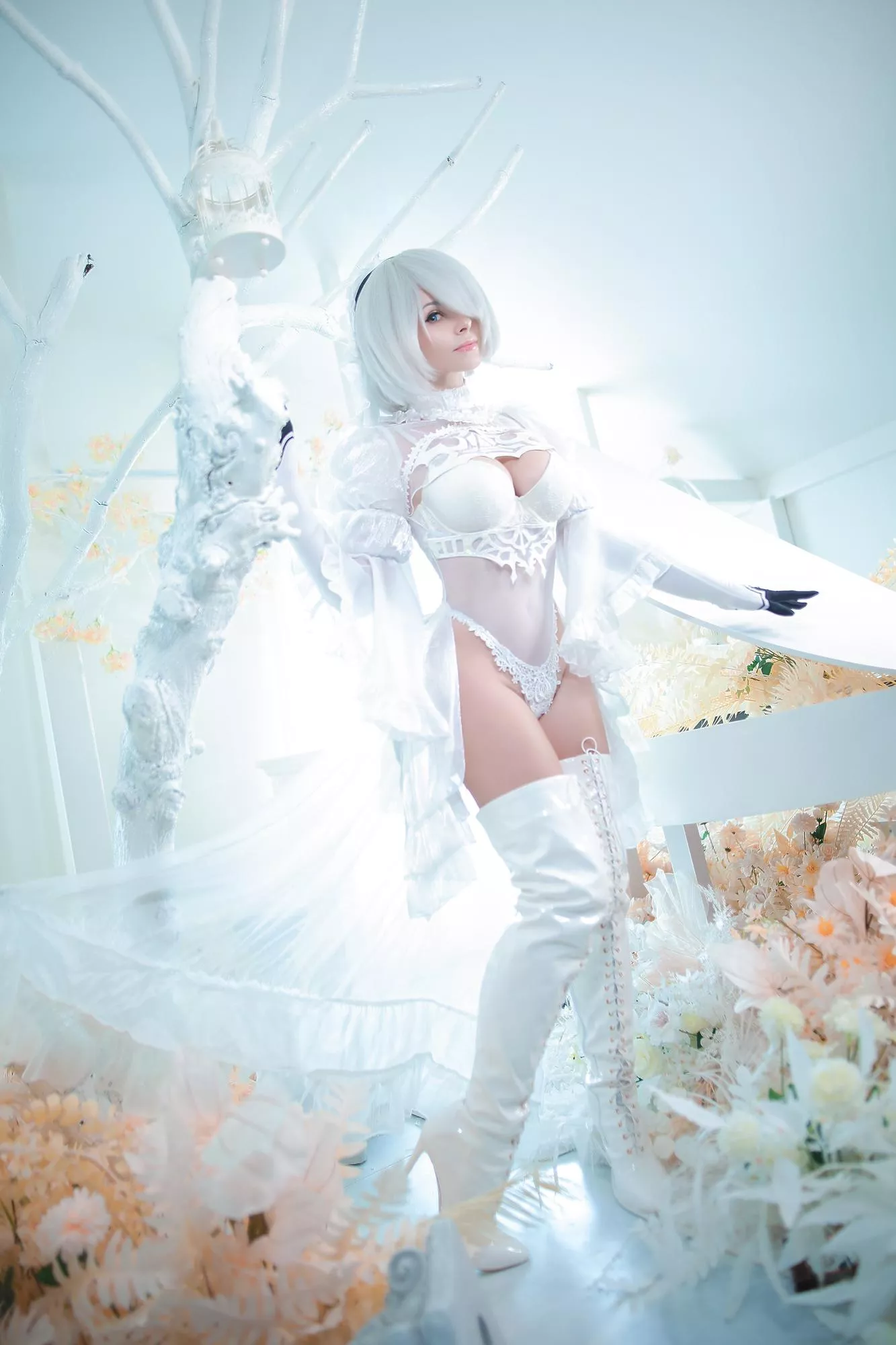 Bride 2B cosplay by Yuna Kairi posted by YunieSunshine
