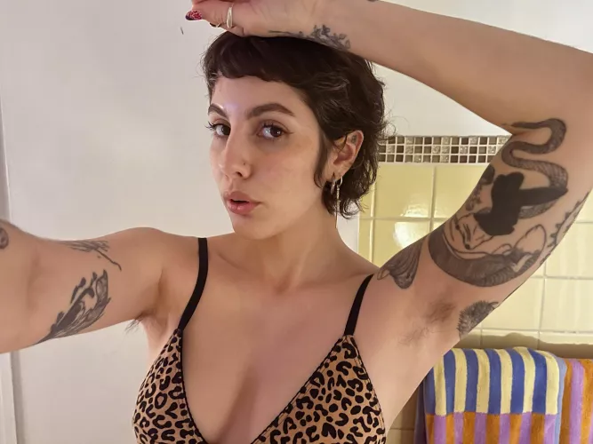 hey there!  by hellosofi