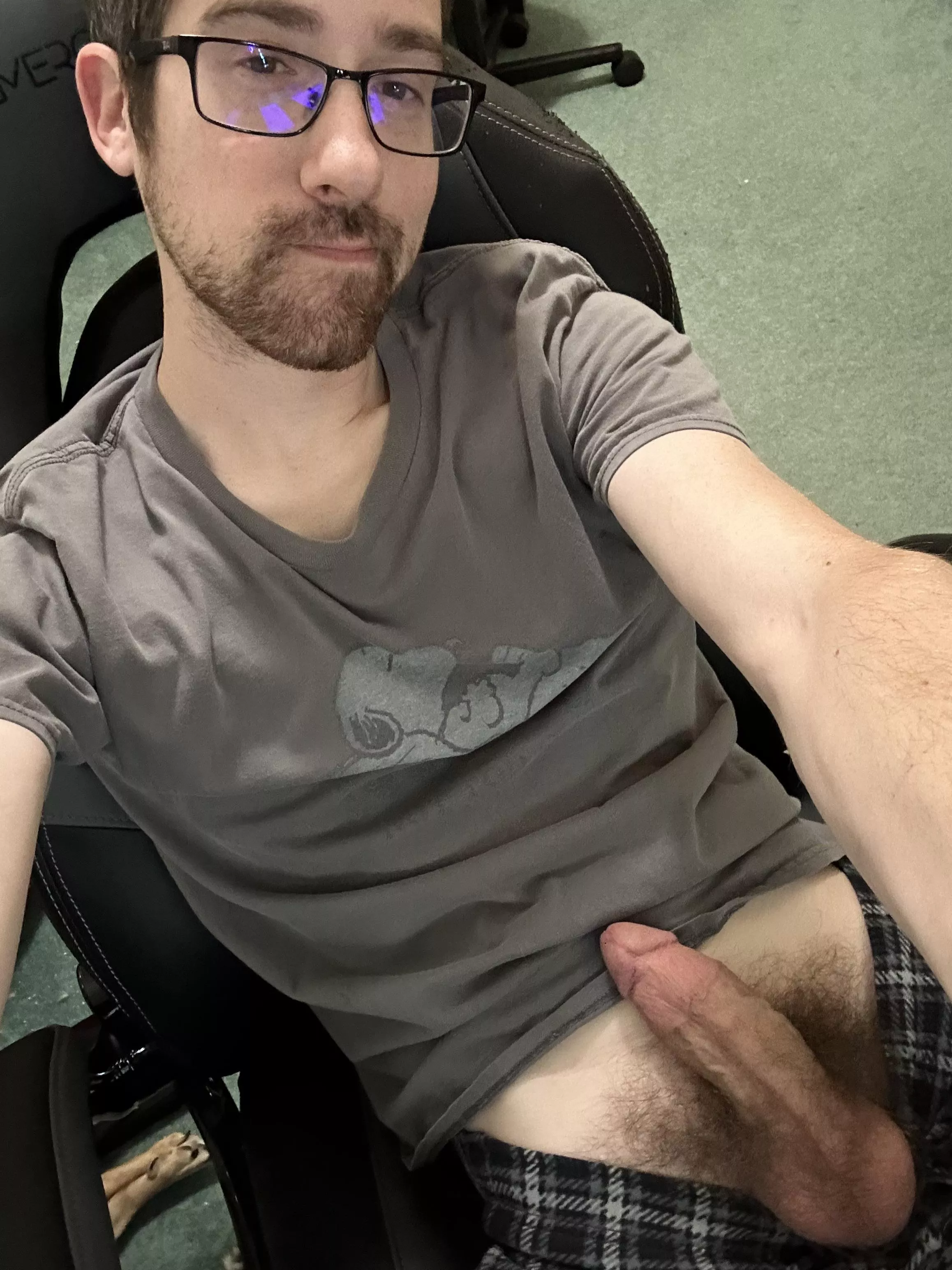 Hungover trying to find somethin to play (with) ;) posted by redfacts32