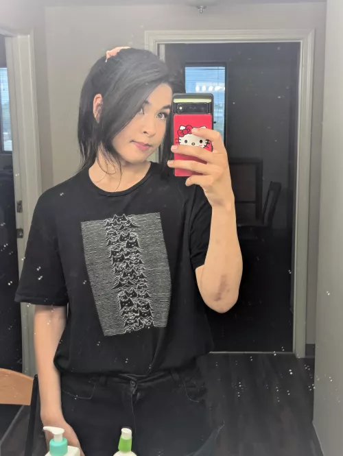 I have no reason to be so socially anxious lol but ya boi is by Ok_Marionberry5256