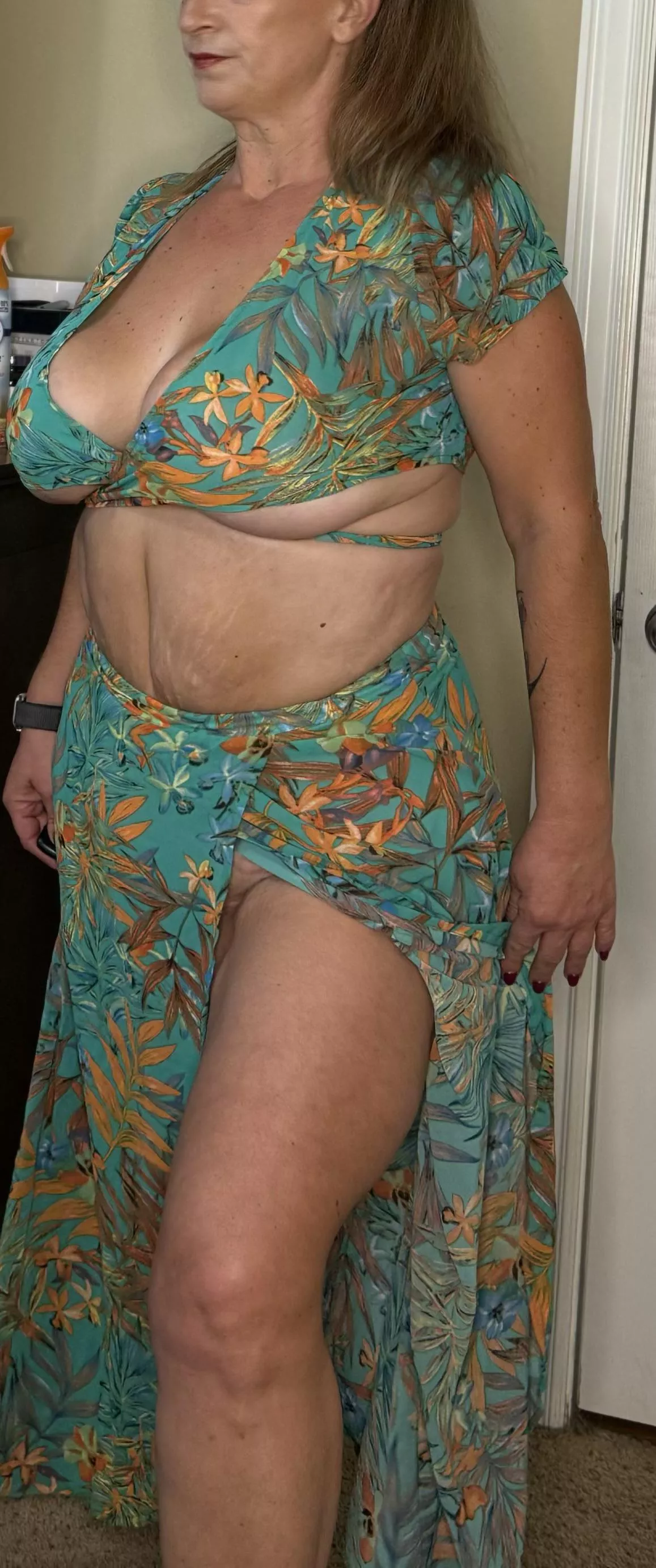 Just slide it to the side and feast posted by Mskd_Mistress