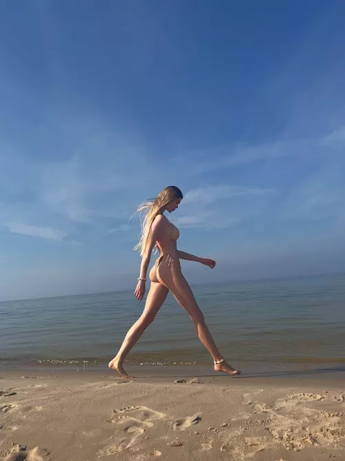 Lily by TangrineAcrobatic