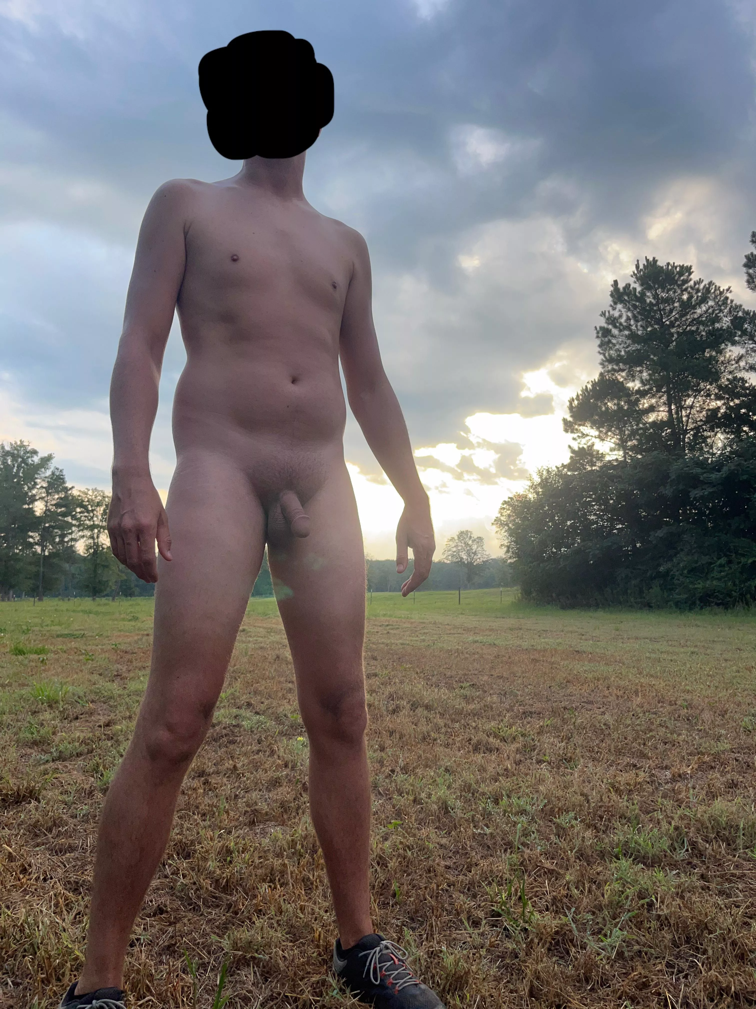 Morning sunrises are the best! posted by Aggressive-Cat-4121