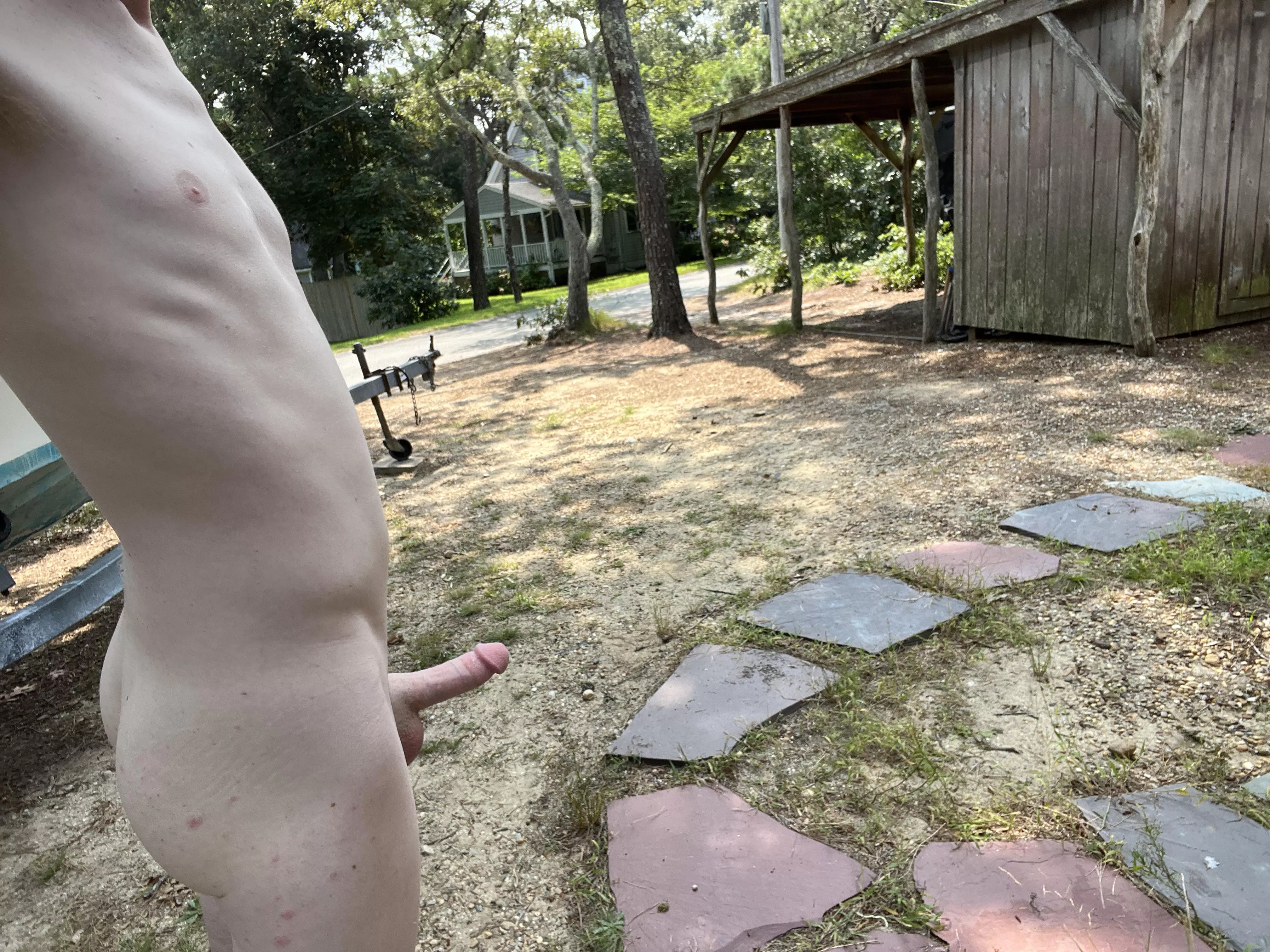 Oh hey 👋🏻! Wanna play tag with me 😏😉 posted by Hairy_Log6055