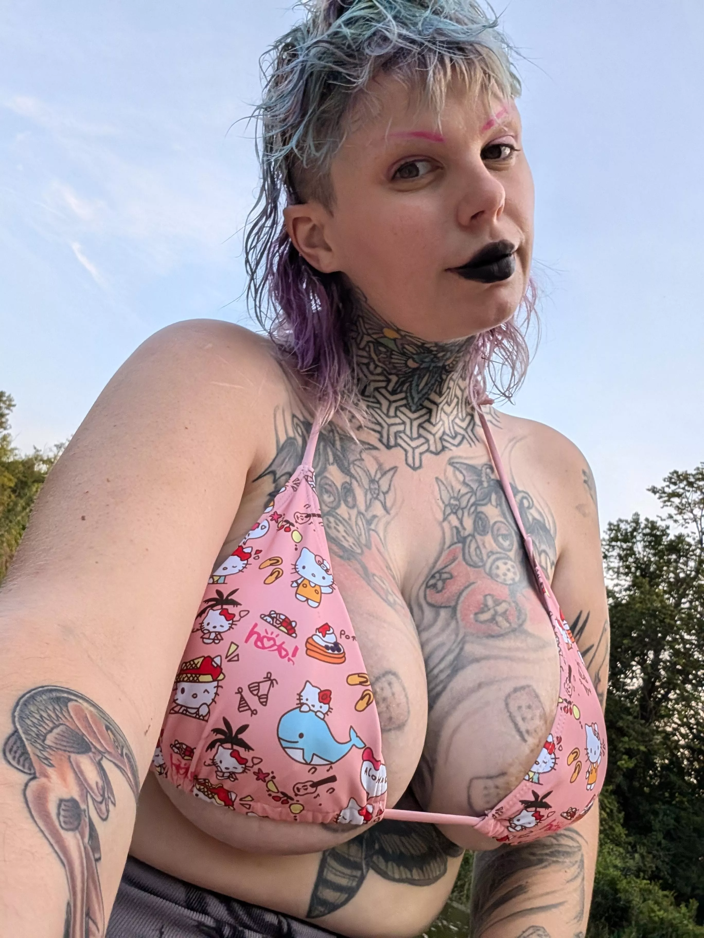 Took a dip in the creek while fishing today 30N/O cup 34 mom of 2  posted by SindySchism666