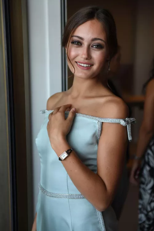Ella Purnell by Quionel