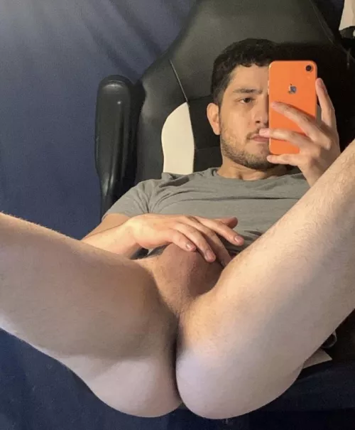 Ready for whatever 🍑 by amcrater