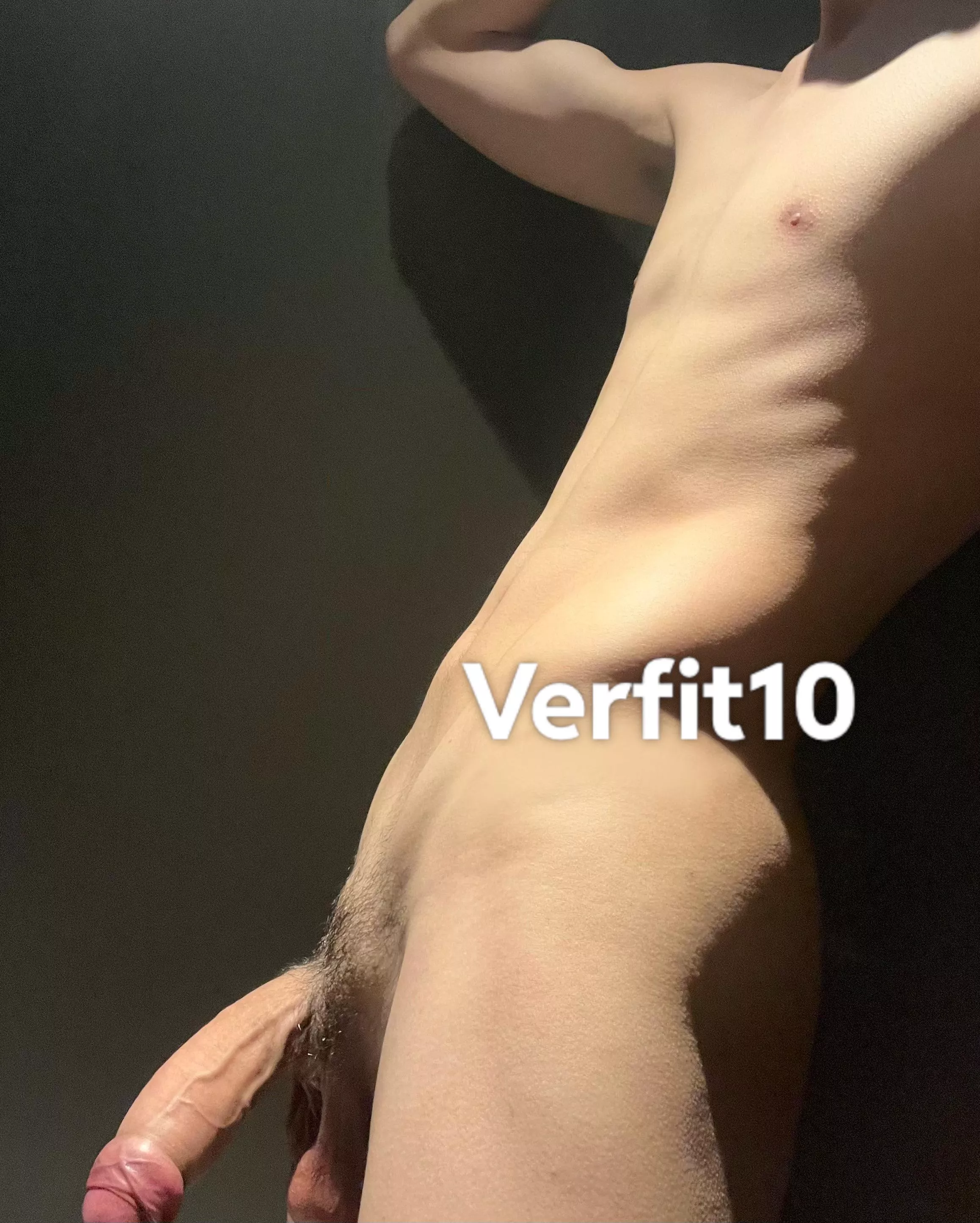 20 bi looking for cute muscular men sc:verfit10  posted by Stunning_Ad8907