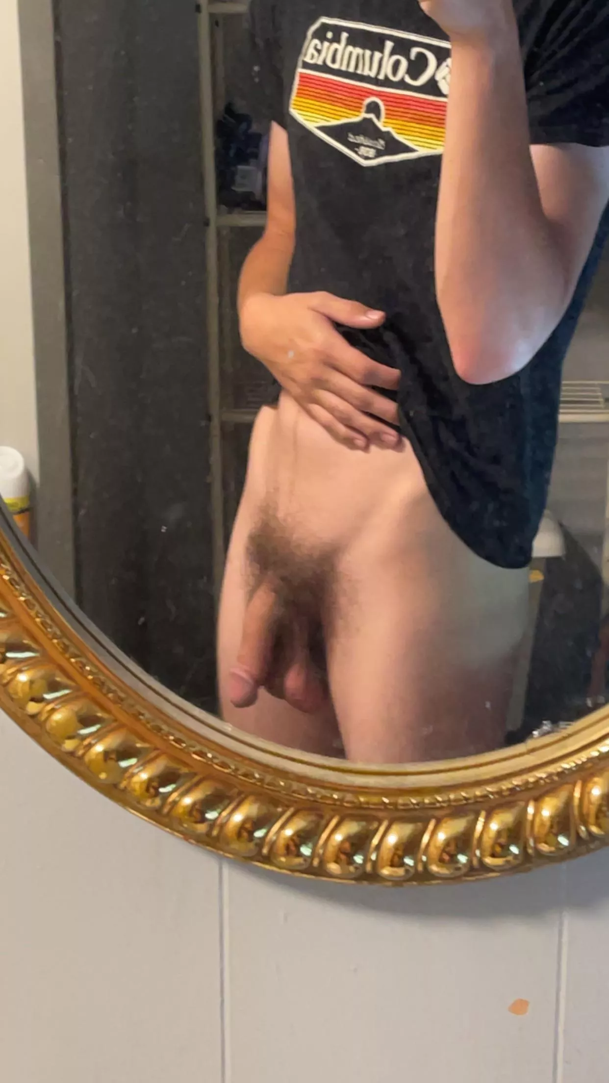 Hanging out (22) posted by MoistWalk9