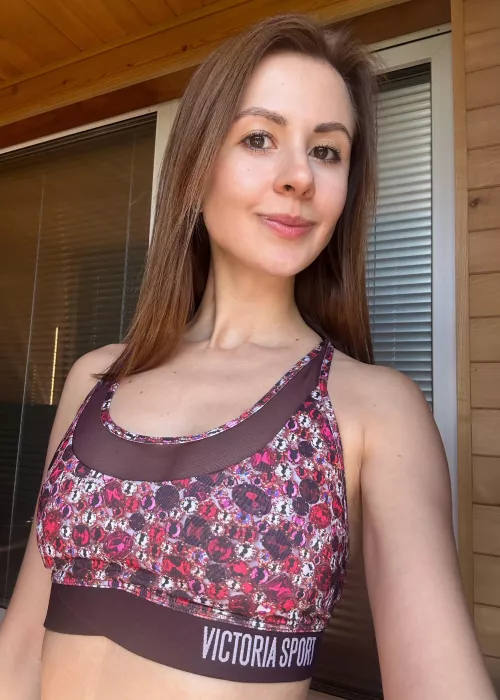 How do you like my gym outfit? by RainyPrincesss