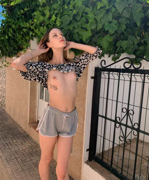 I like to show my tits to my neighbors on the street by AgathaMiss