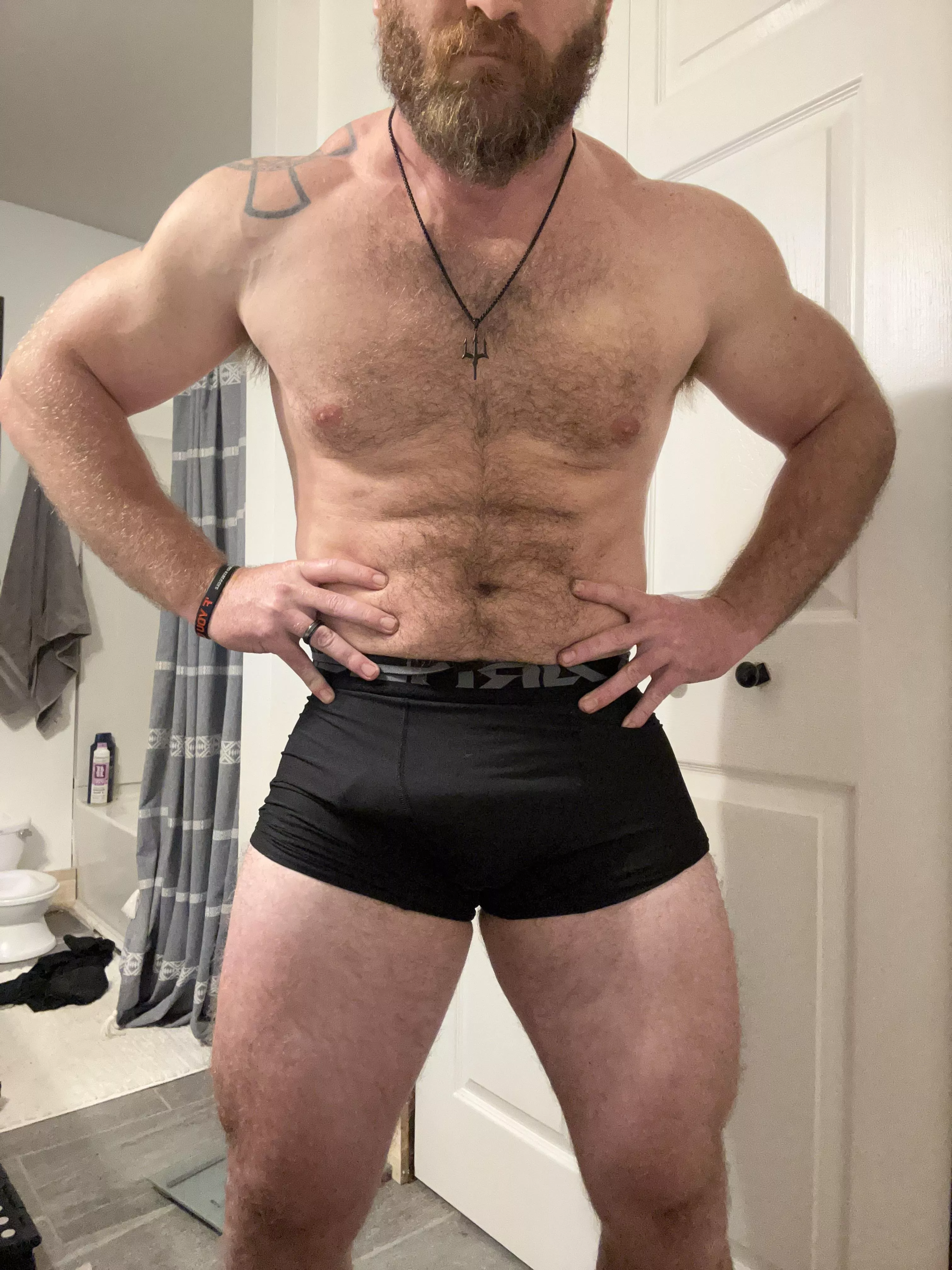 It wants out! Can you help?  posted by boatingislife_33