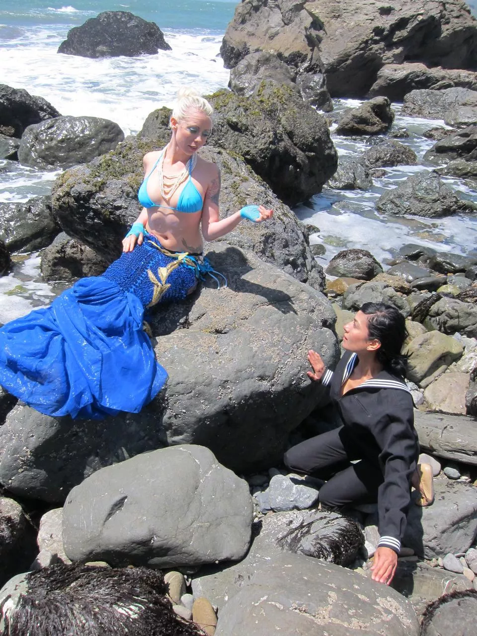 Sirens posted by itslivedotcom