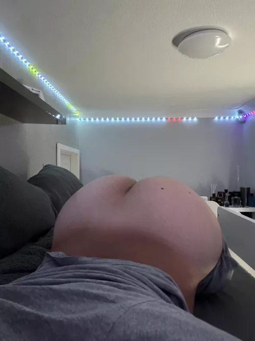 19 looking for massive cocks and hot bodies to fuck my virgin boy pussy i love abs my snap is lamaj.luca by need_a_dad