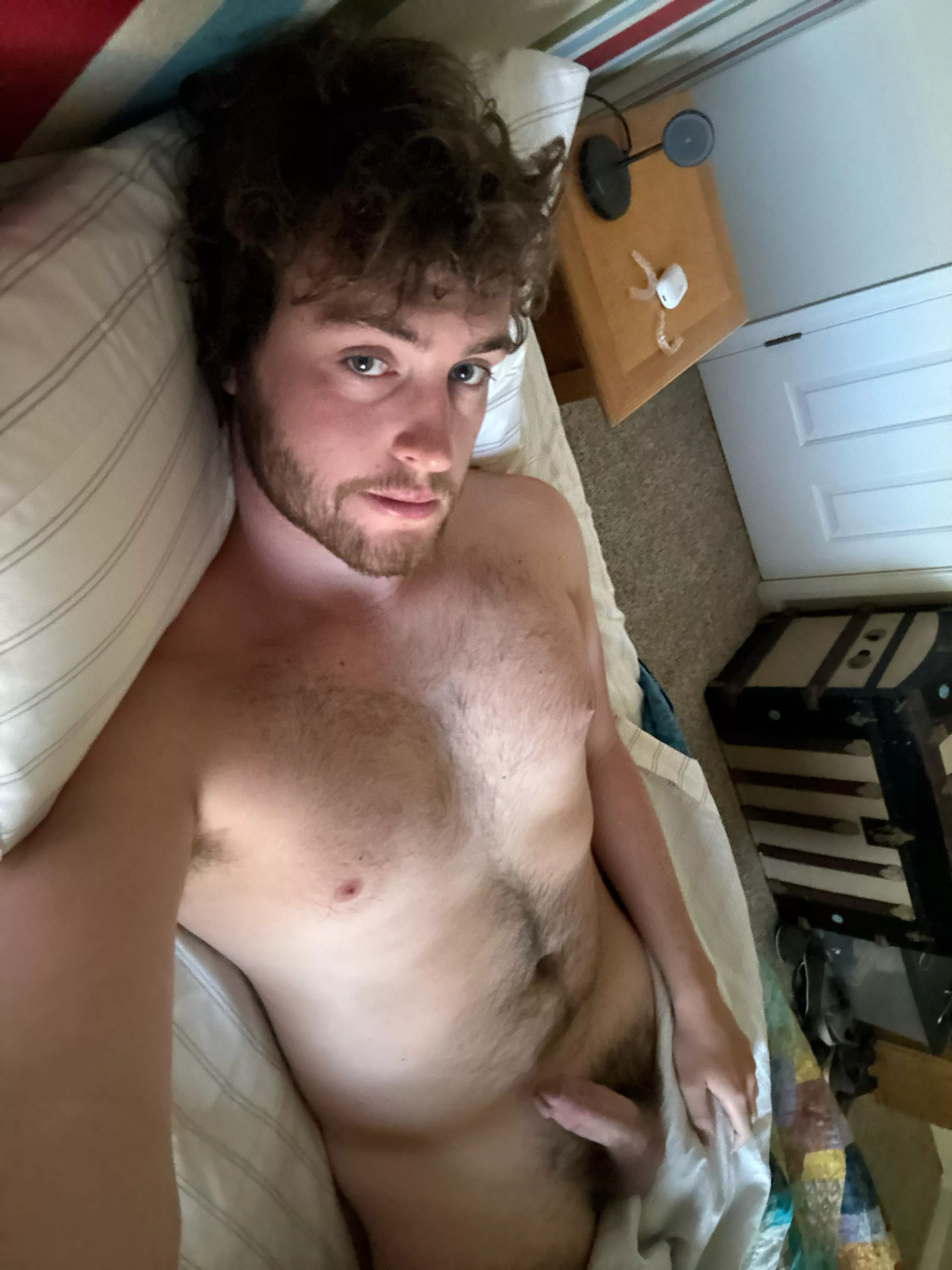 21m 6’7 very kinky college looking for kinky prvy guys who show face - snap is ianthet21 posted by Decent_Leather7355