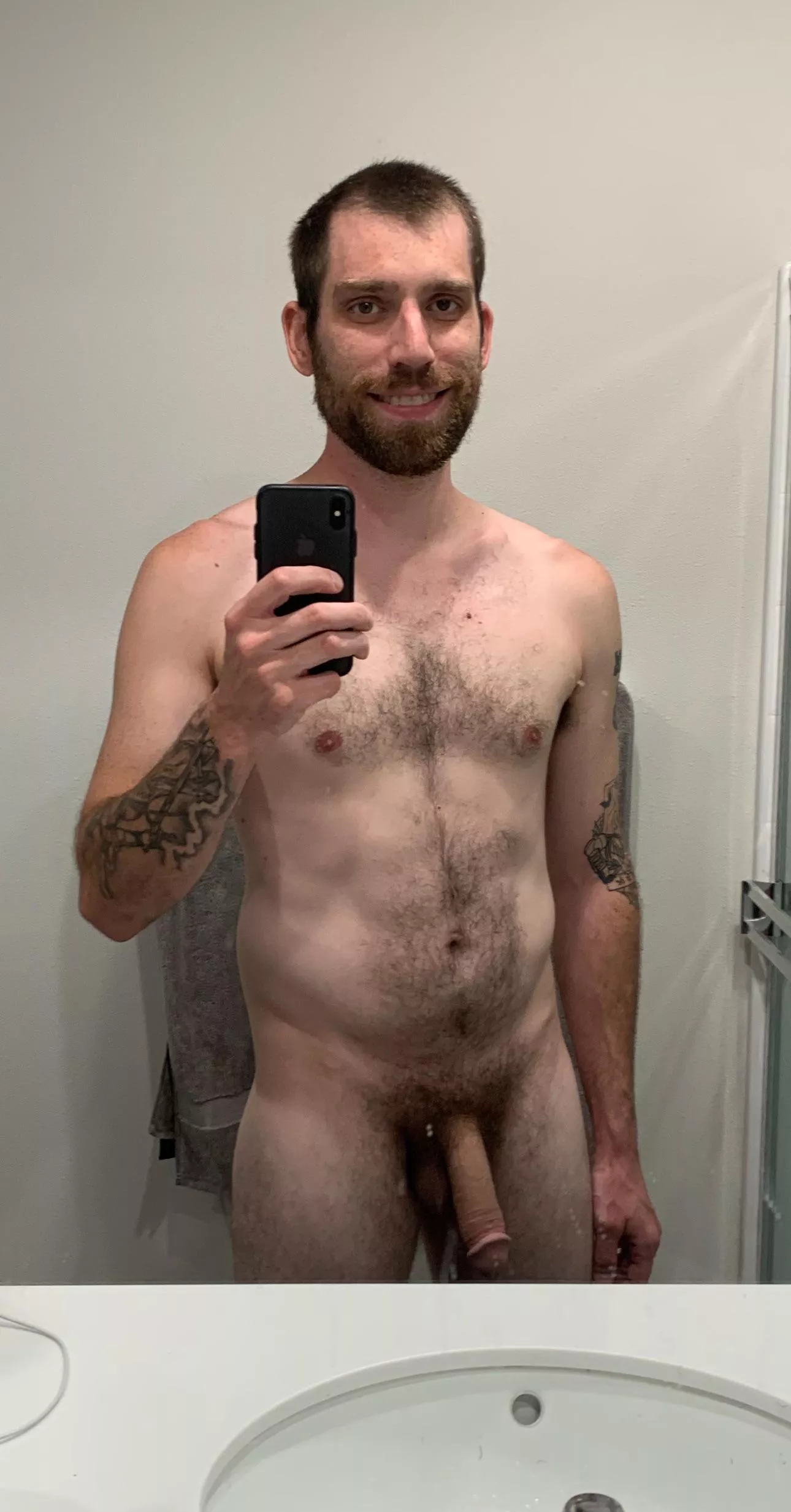 [33] do you think I’m attractive?  posted by hungdaddy09