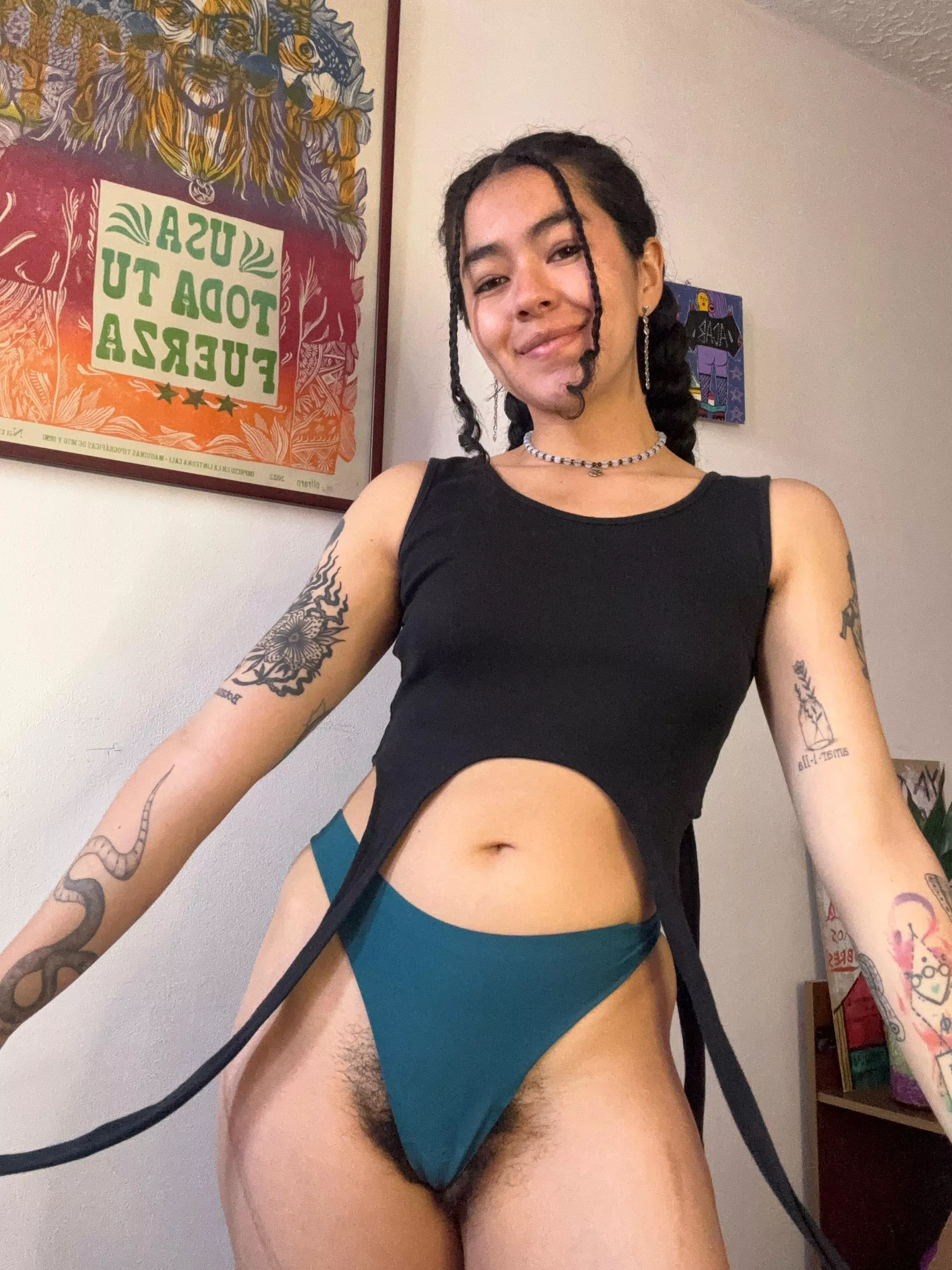 Bald is boring, bush is beautiful posted by Party_Babez