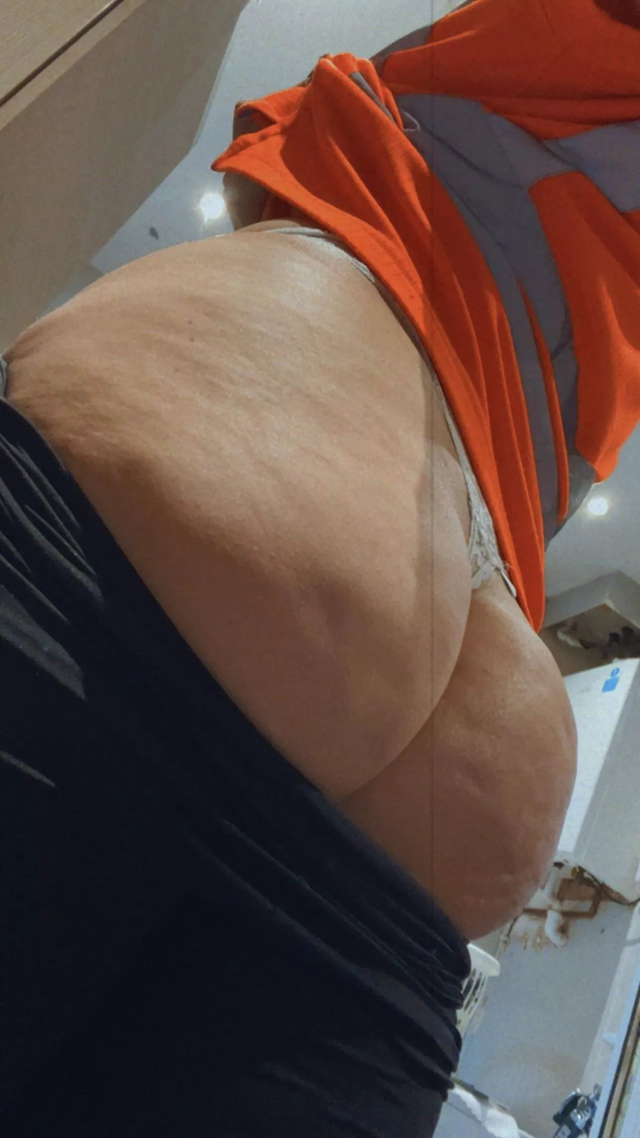 Enjoy a booty view posted by sweetprincess91