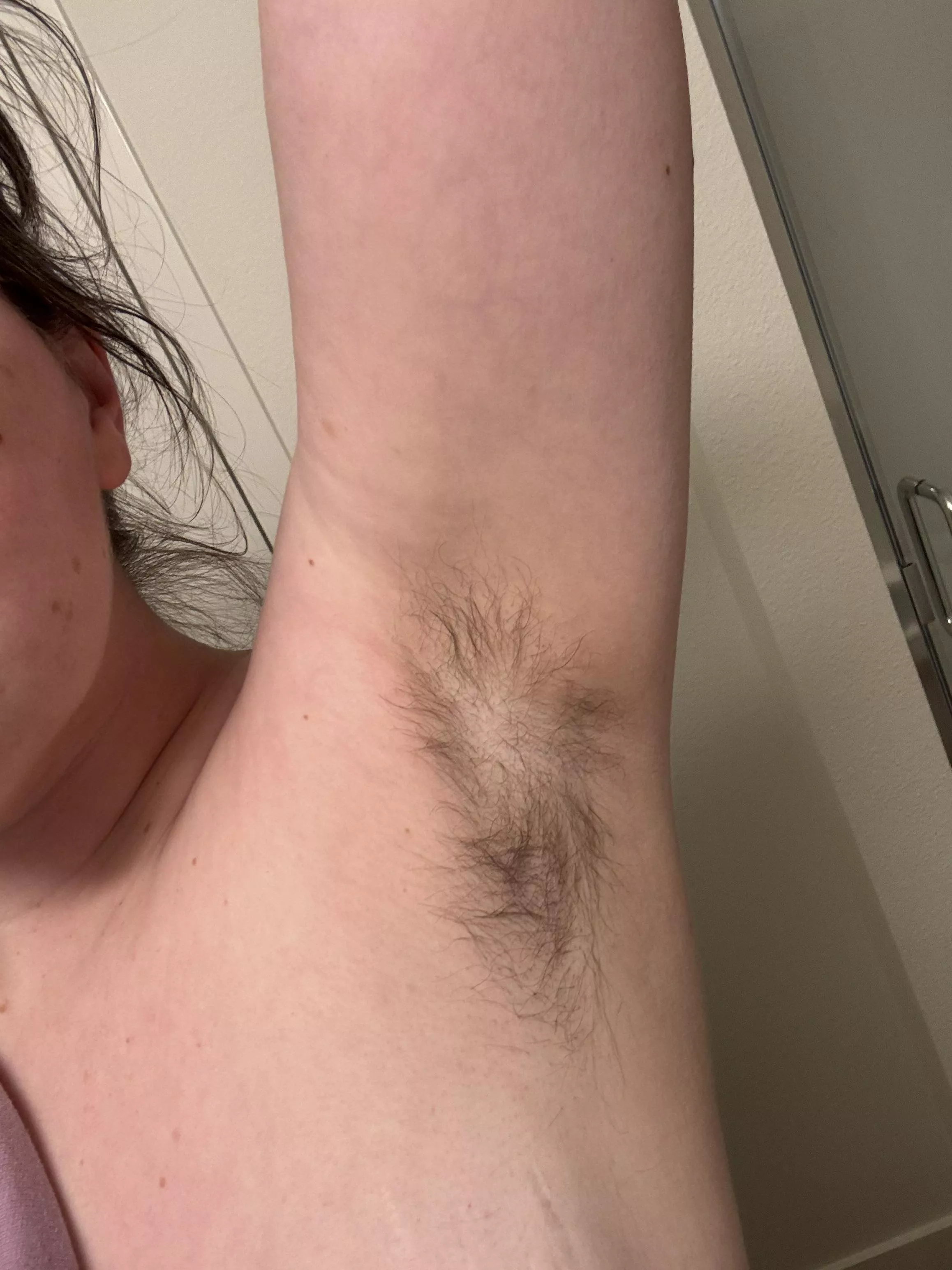 I want to know what hot cum feels like on these pits posted by hallowedseasons