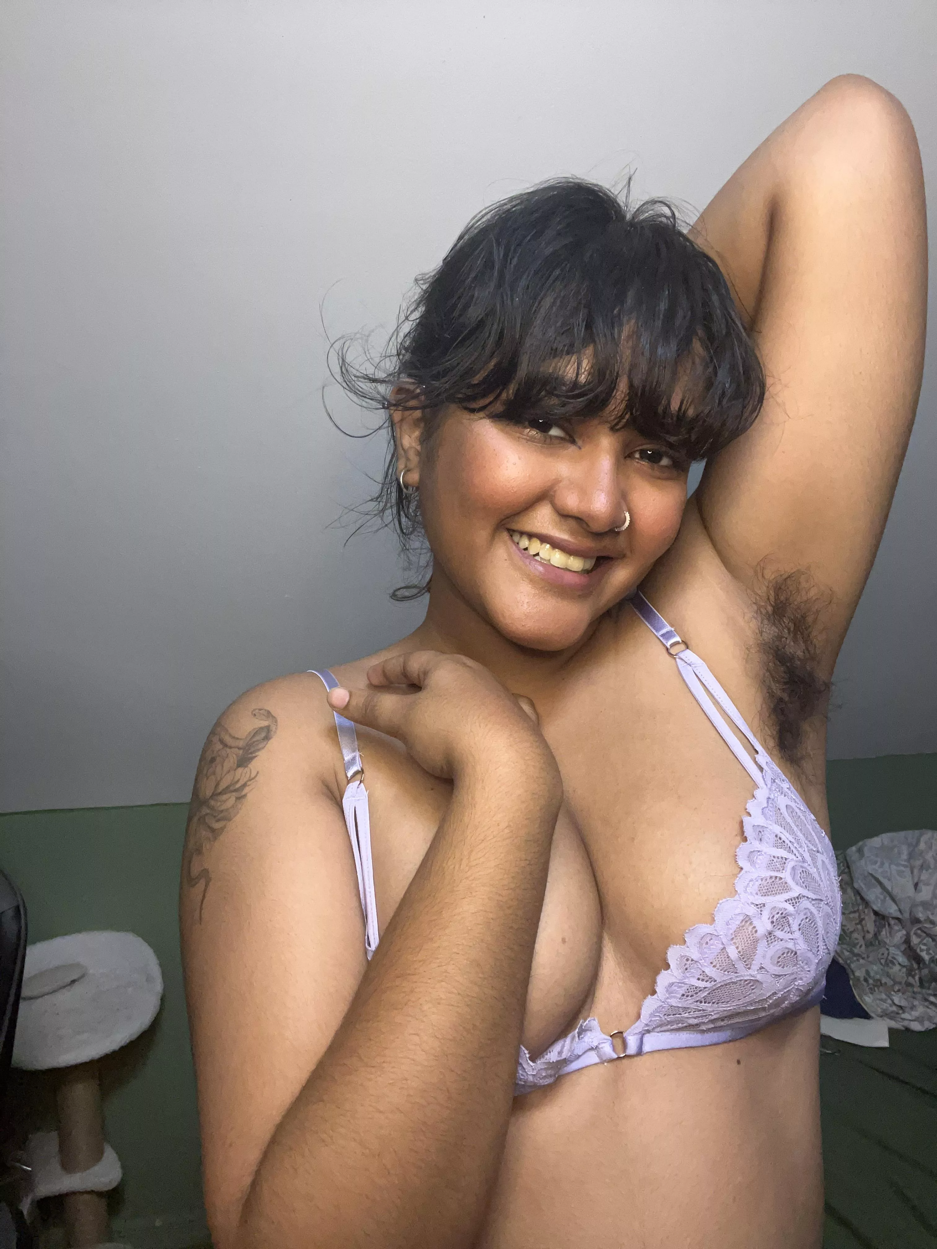 I’m trying to fall in love with my body hair. Do help!  posted by Horror-Ask8225