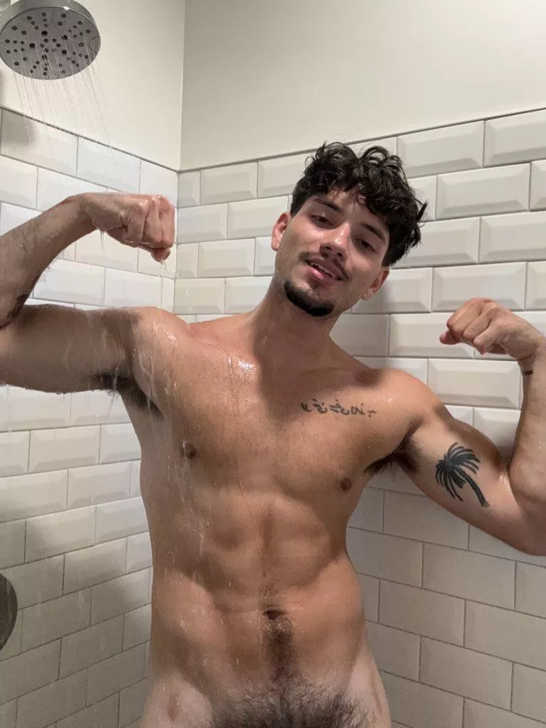 It’s your lucky day posted by champvgnetears