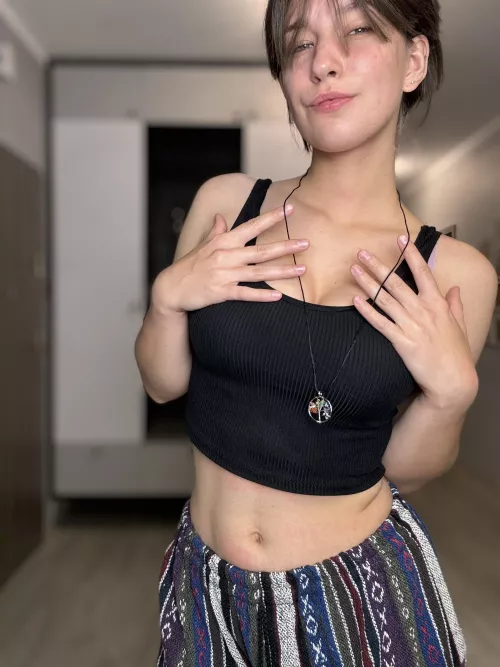 My on the go crop top by everydayAriana