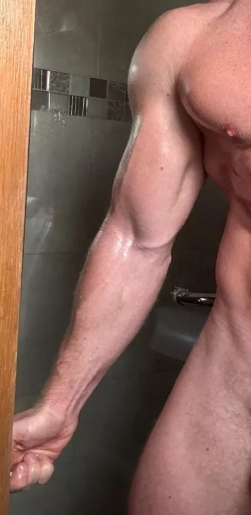 Straight outta shower.  by Ok-Philosopher-9562