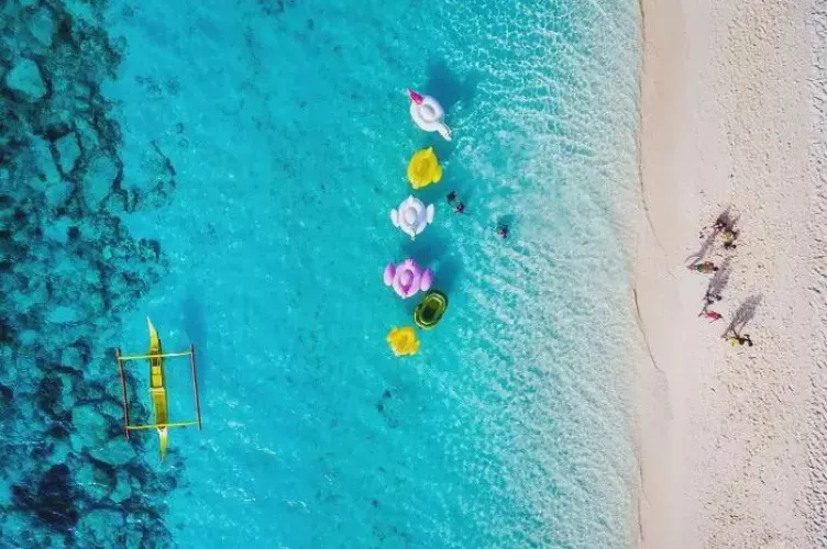 sun surf and sand only in the Philippines by lovely_pumpkin