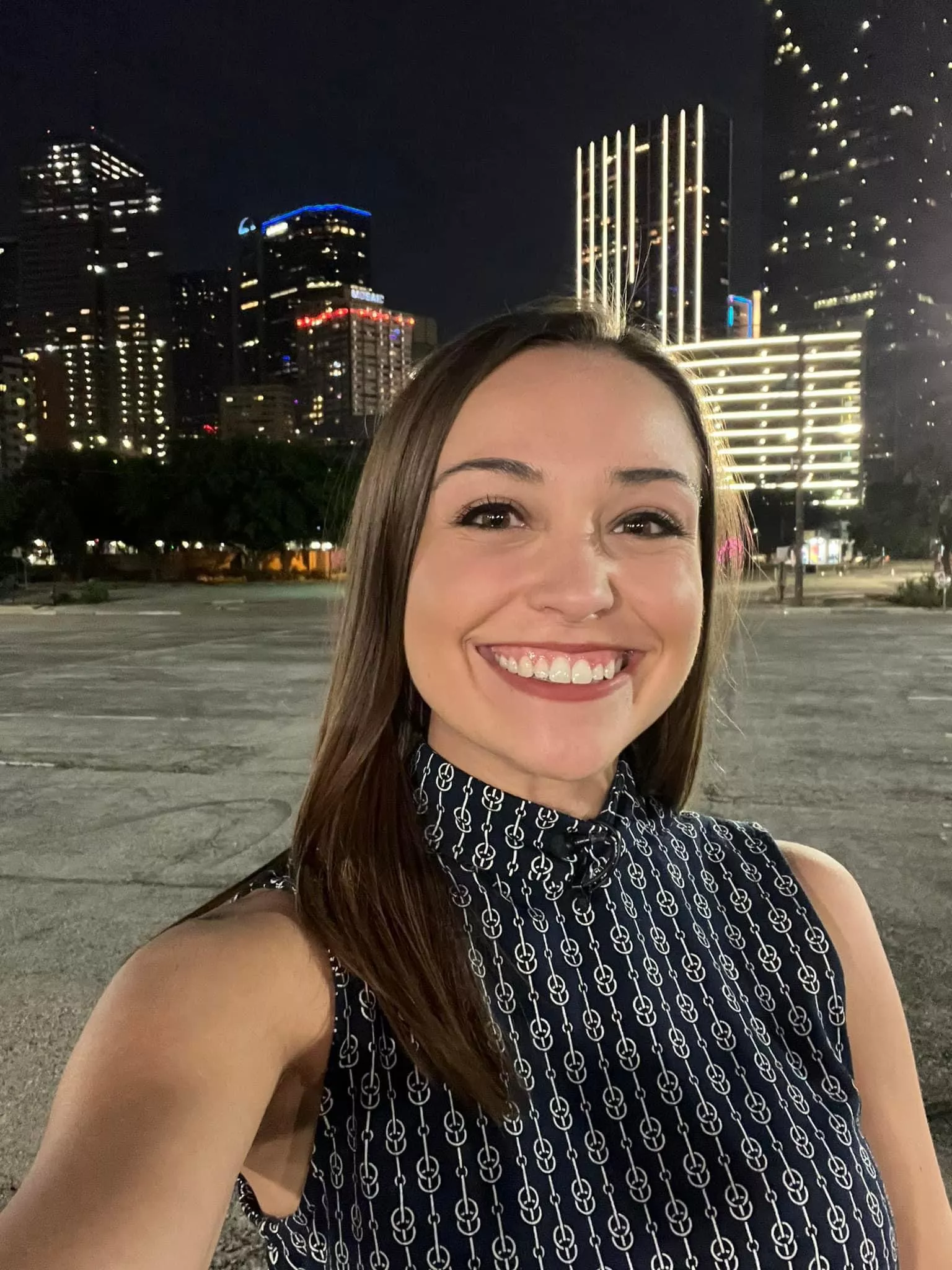 Amelia Jones  posted by danib_127