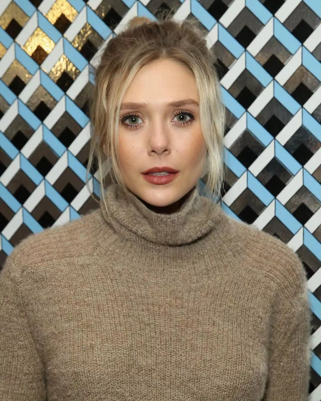 Elizabeth Olsen  posted by danib_127