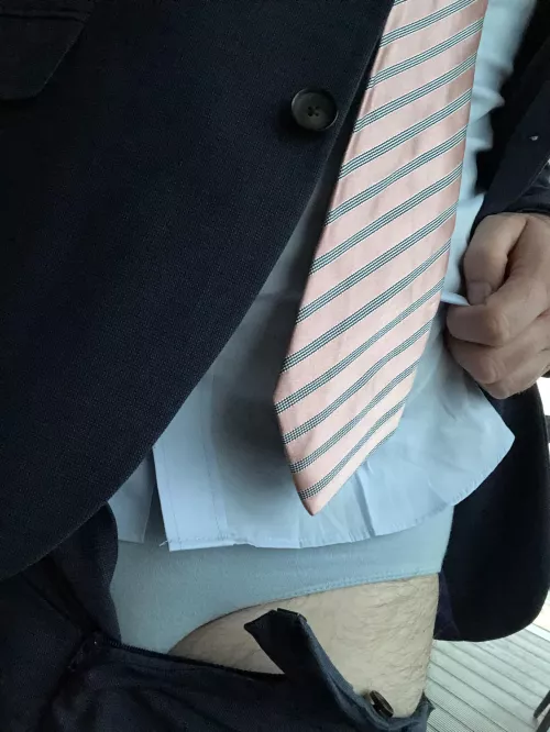 Made it to Thursday, and still keeping it blue. Four consecutive days of blue underwear. I might shake things up tomorrow (43) by Richardse1