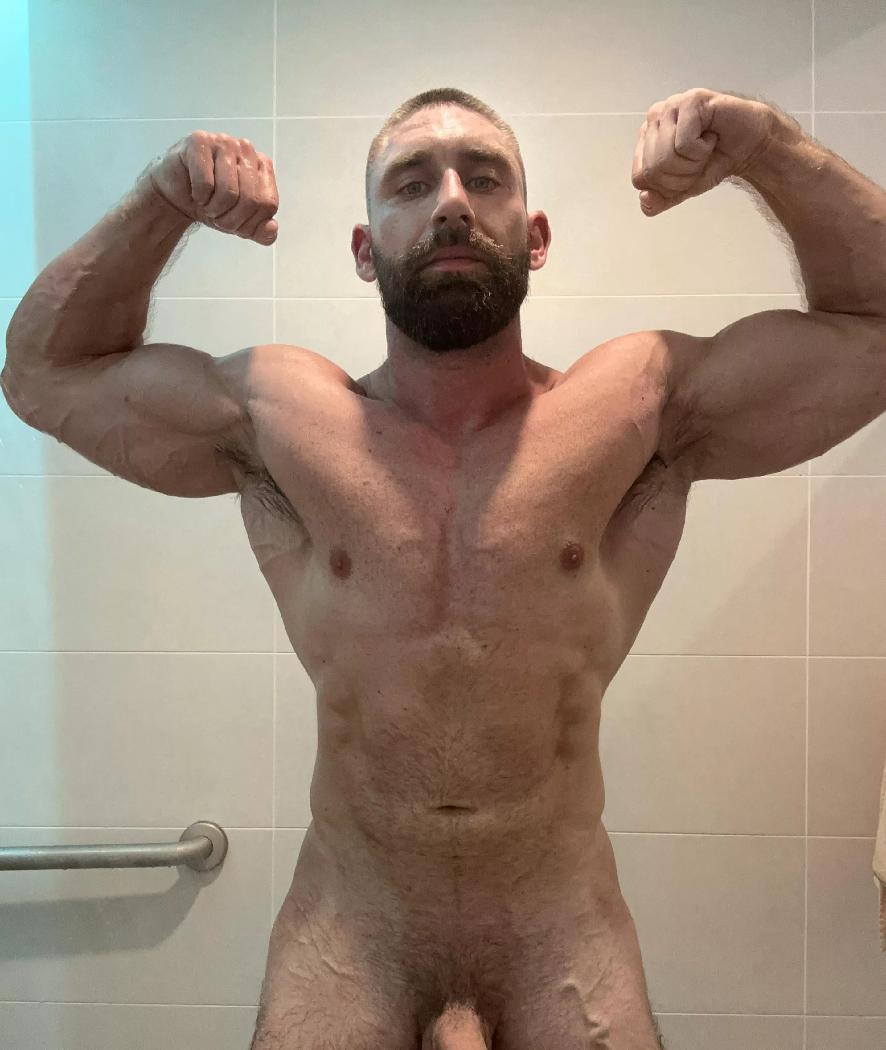 Worship me posted by onlygainzsteve