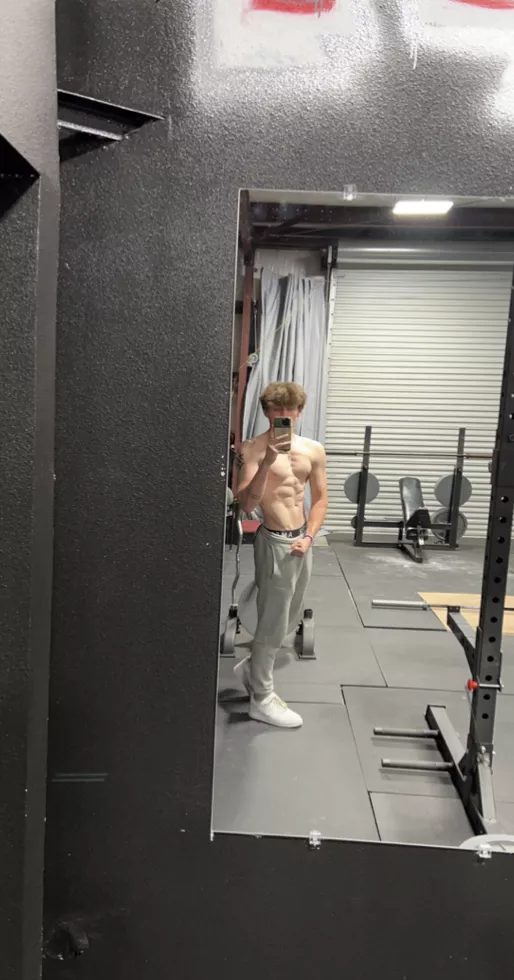 zoom in to see my V posted by DylanFaron