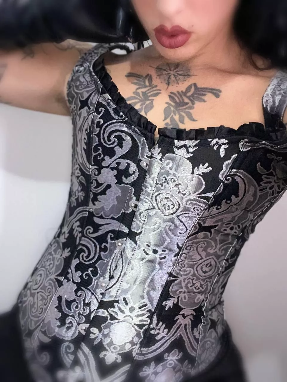 Corset lover	 posted by EIMENEITOR