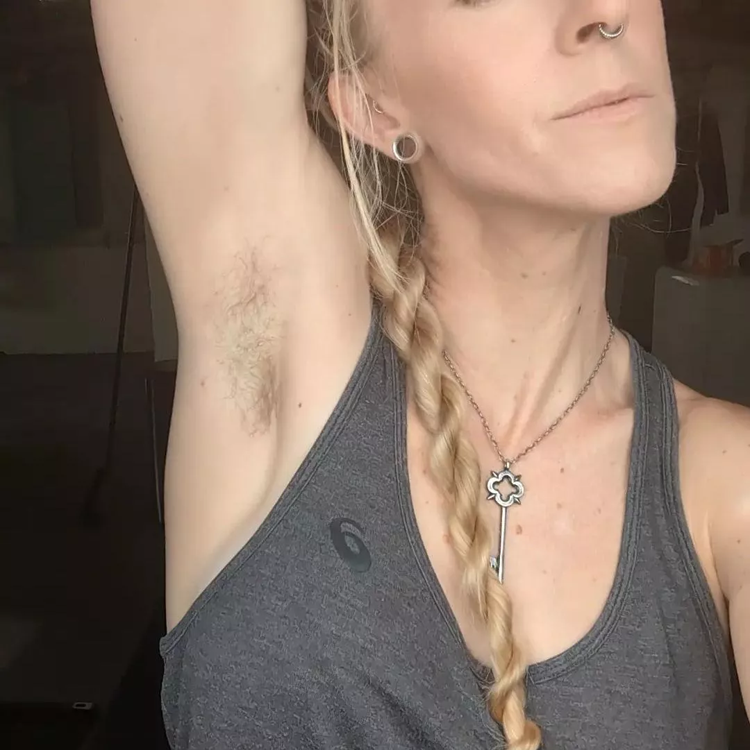 Hairy armpits are the new smooth. posted by LiftsNLingerie