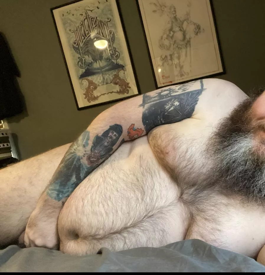 Hello posted by throwingshappes