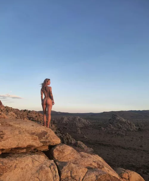 Nothing more majestic than reaching the peak in the nude! by BlueEyedNova