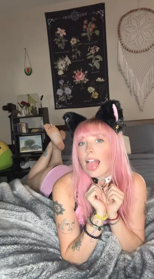 ou need to satisfy my feet if you wanna get the booty by gratefulprincesss