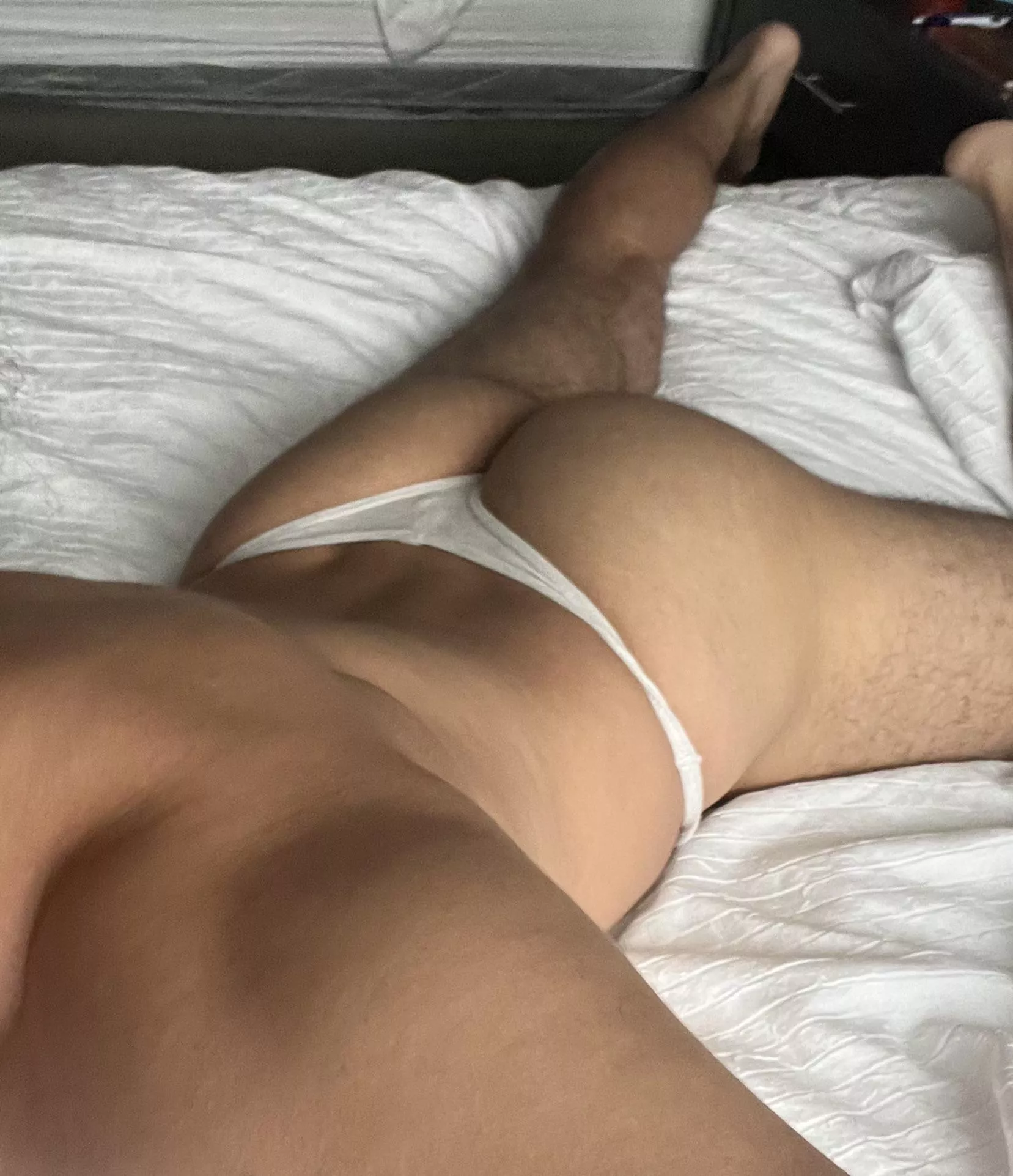 Stroke this ass daddy 🤤 posted by ParisLynxx